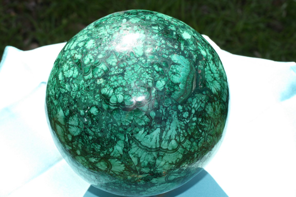 Malachite Sphere Huge helps understand language of animals 5046
